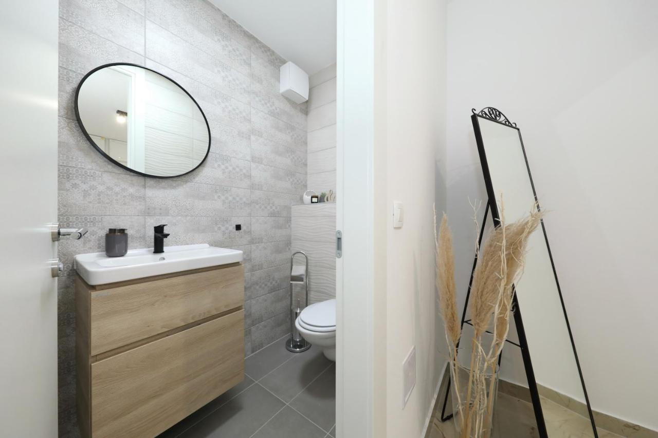 Apartman Maresa Zara Esterno foto
